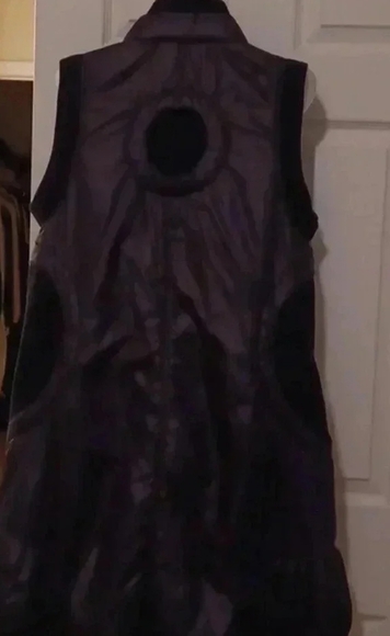 🌹Cute sleeveless coat with cutouts in the back and sides - Picture 13 of 13